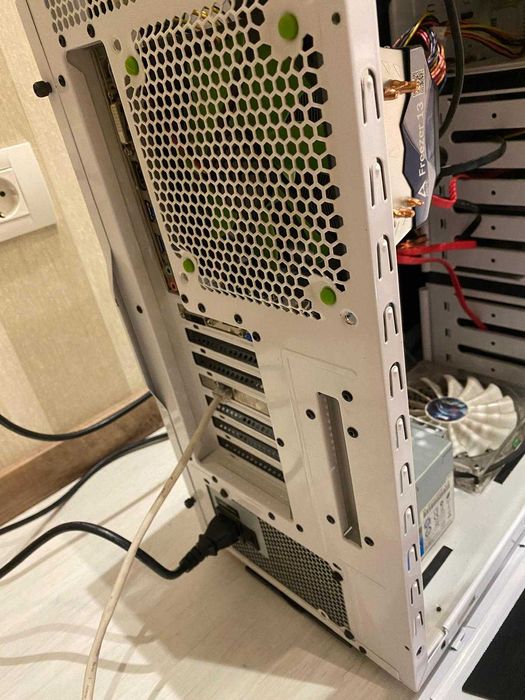 Servicii - Software, Hardware, IT și mai multe