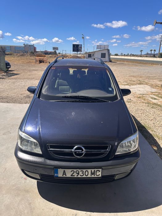Opel Zafira 2.2 DTI 2004 г. – отлично състояние, напълно обслужена