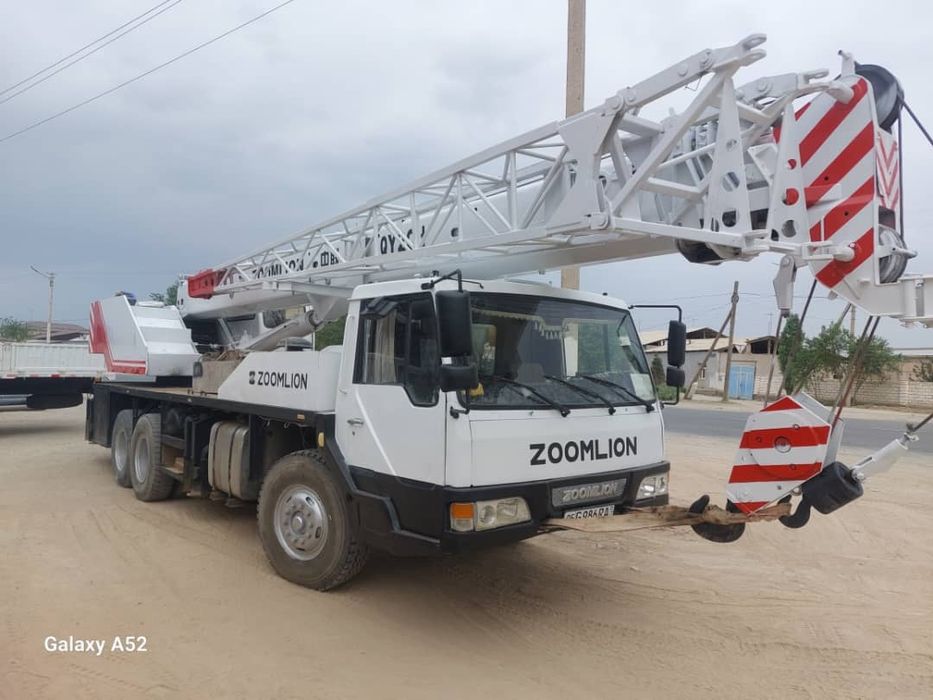 Автокран Китай Zoomlion 2008г . 16тонн вилеть стрела  32m+8m