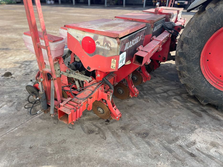 Semanatoare Maschio Mascar 8 randuri, schimb cu utilaje