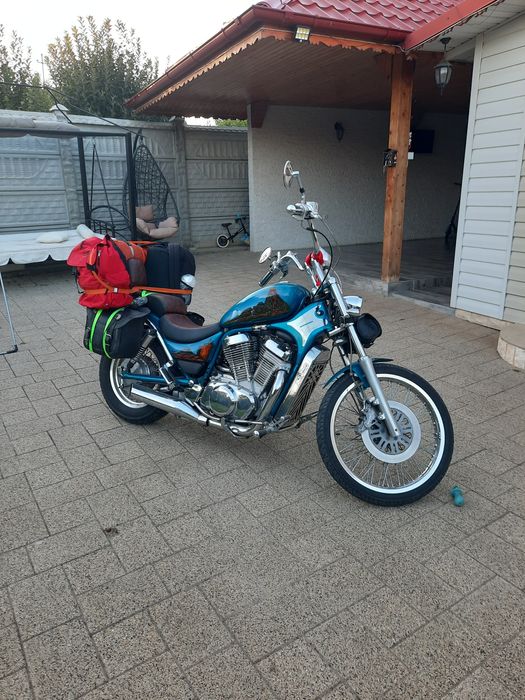 Vand suzuki intruder VS 800.