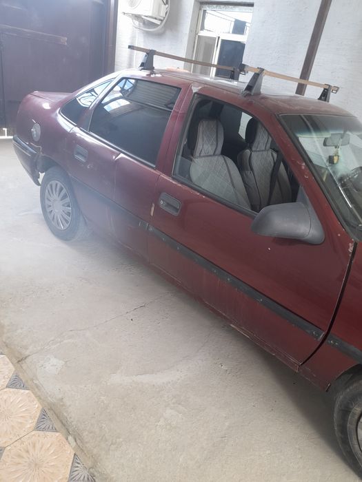 Опель Вектра 93г