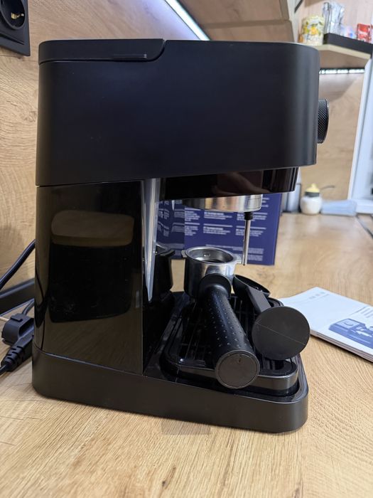 Кафемашина Delonghi EC235.BK с гаранция до 12.2026 г.