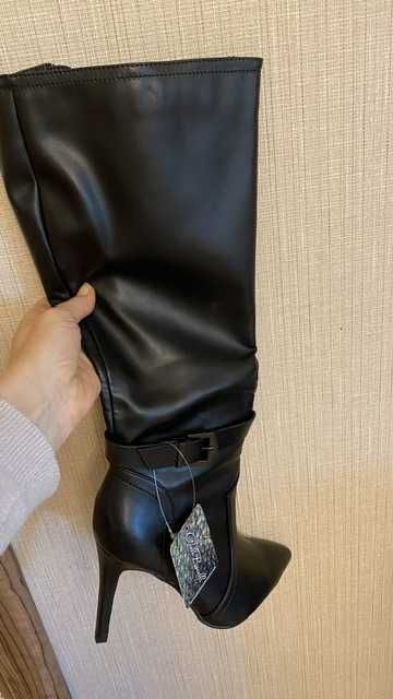 Нови ботуши с етикета