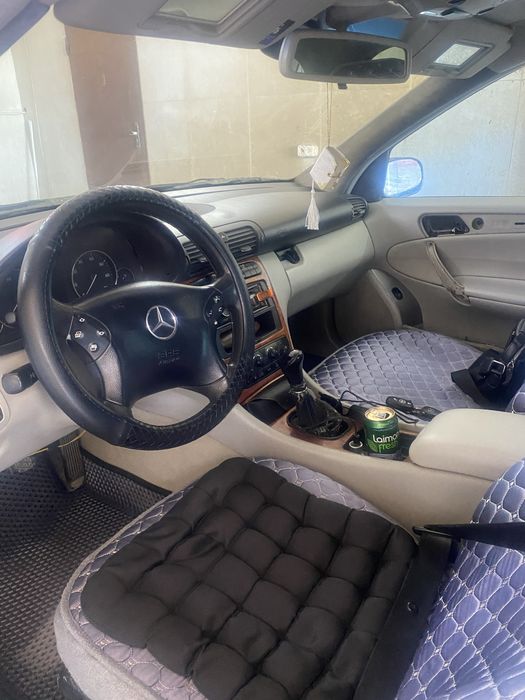 Mercedes benz w203