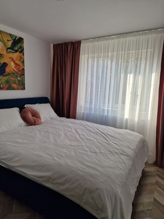 Apartament cu 3 camere de inchiriat
