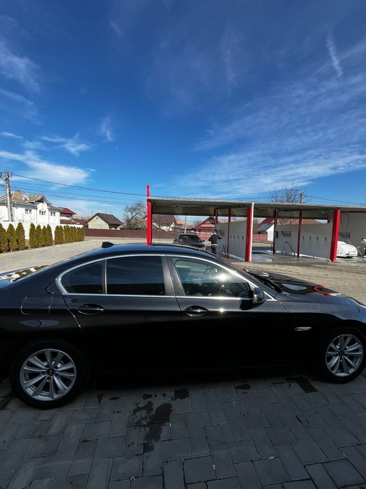 Vând BMW f10 525d