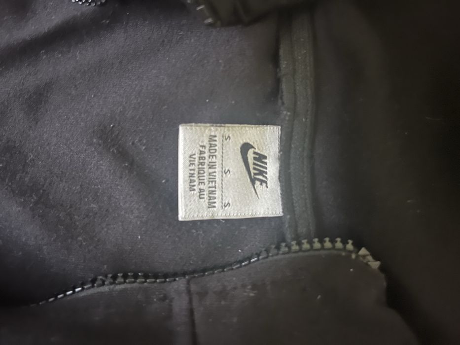 Nike tech fleece black