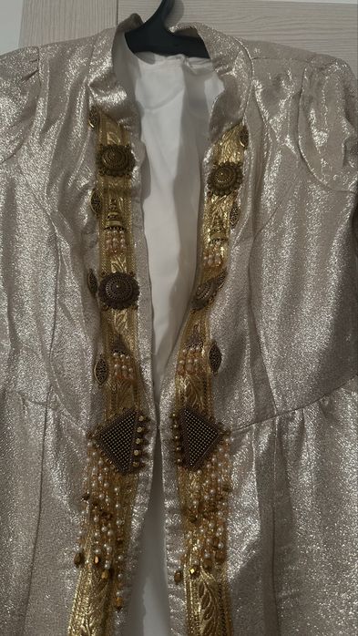 Қазақ көйлек сатылады