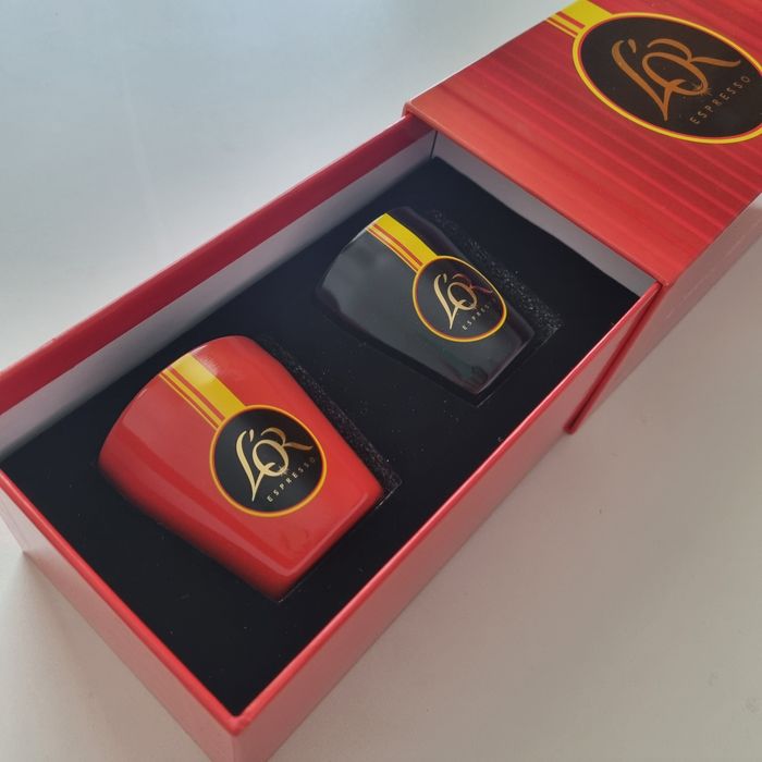 Комплект нови 2 брандирани чаши за кафе Lor