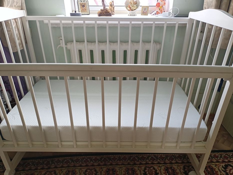 Кроватка детская