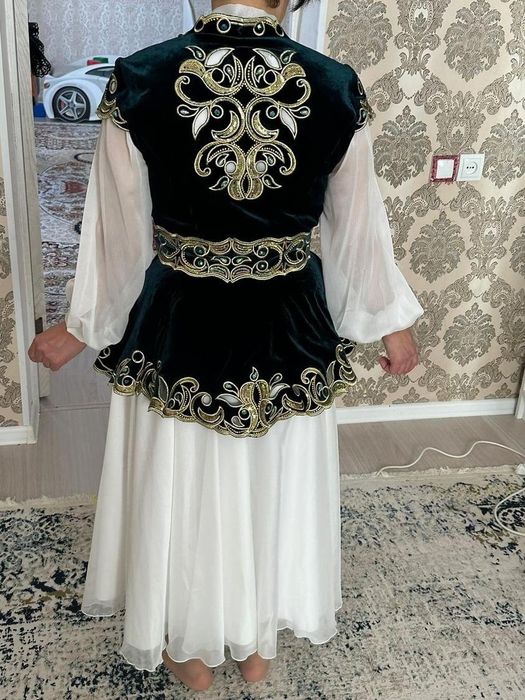 Қазақи киімдер.(корсет,кажекей)