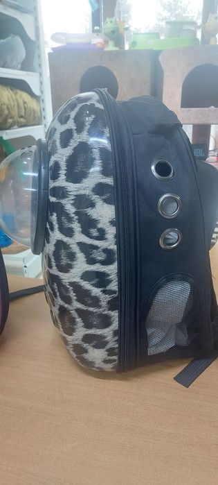 Рюкзак -переноска для животных .