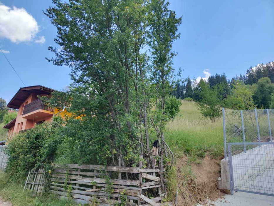 Парцел с одобрен ПУП