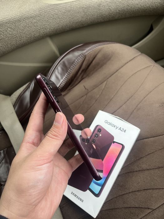 Продам Samsung A24 6/128GB