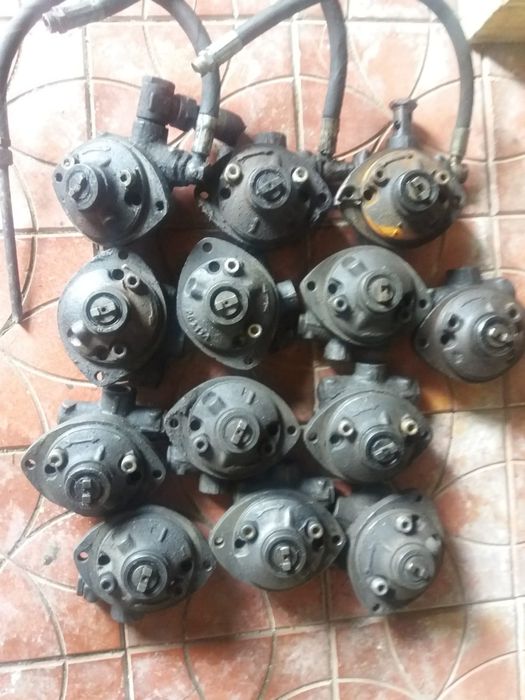 POMP YTON hidraulice de directie RABA . SAVIEM