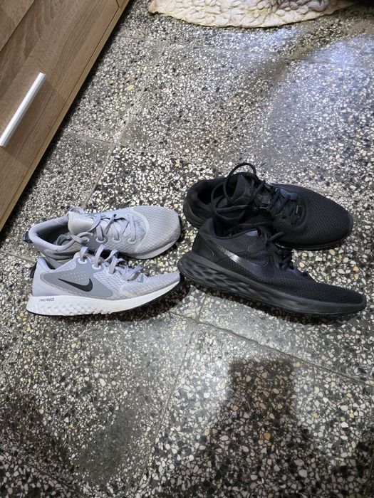 Маратонки найк...