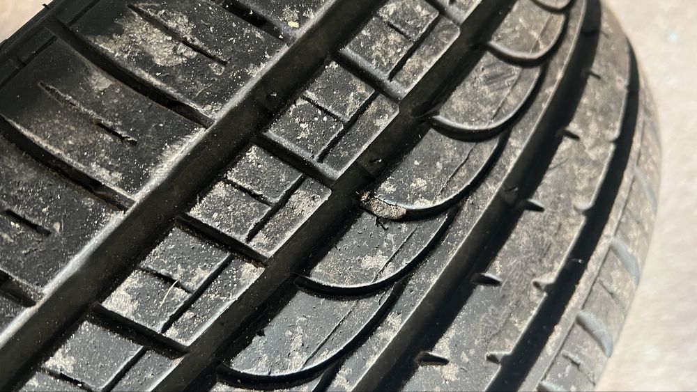 Придам б/у шины 225/40/18