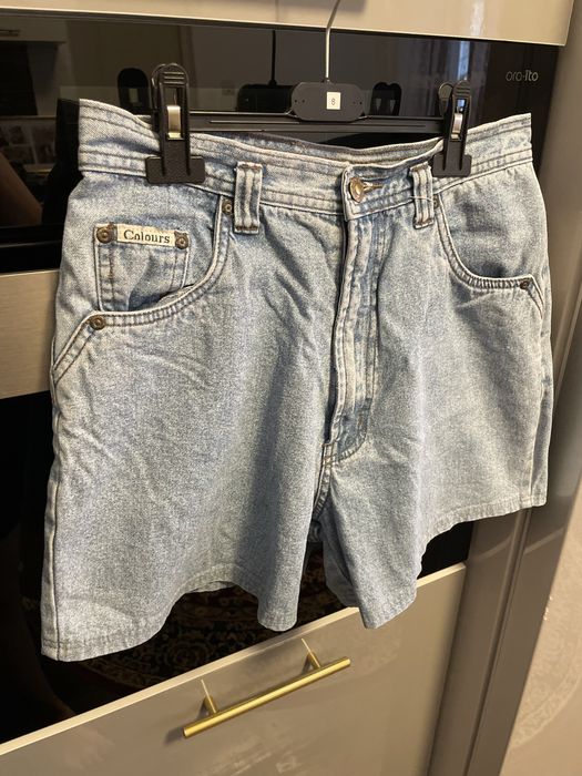 Pantaloni scurti de blugi