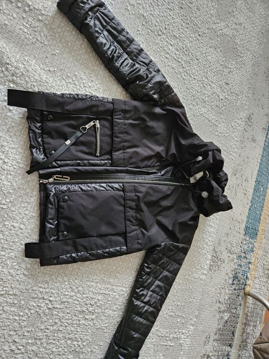 Продам куртку весна