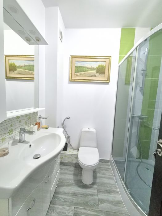 Închiriez apartament cu trei  camere în bloc nou mobilat si utilat - Vedere 5