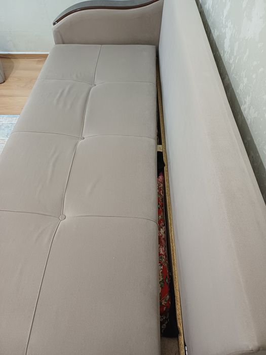 Продаю  диван еврокнижка