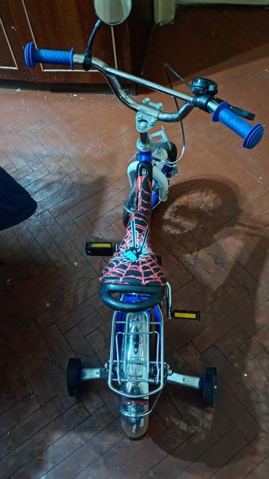 Две колела за момиче и момче