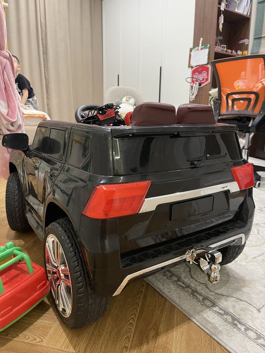 Машинка детская. Работает все!