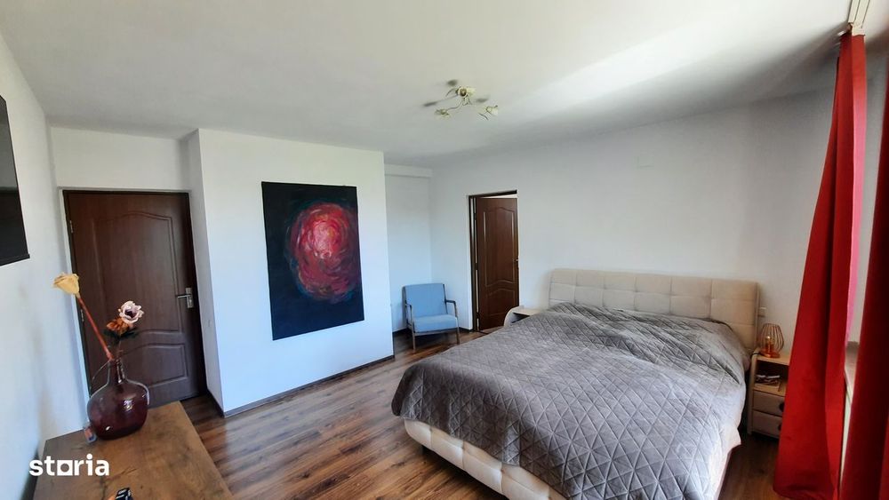 Casă spațioasă, 4 dormitoare, 1.514 mp teren, garaj | zonă centrală