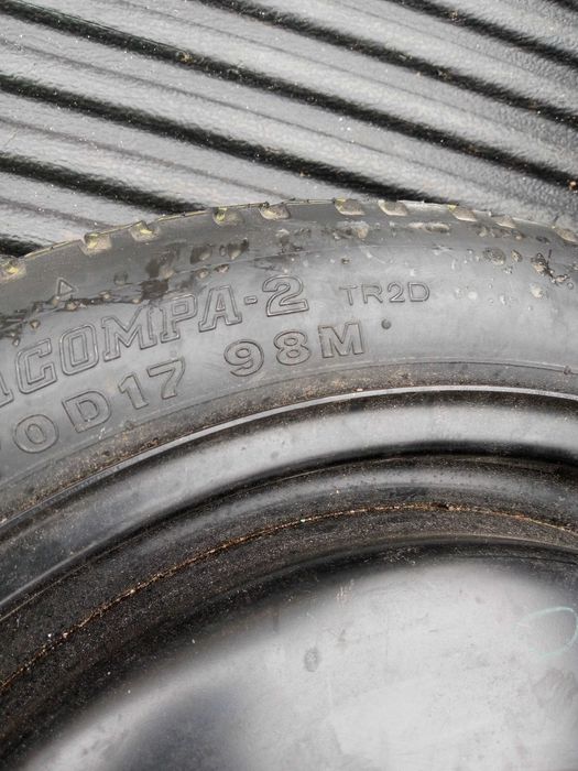 Резервна гума патерица