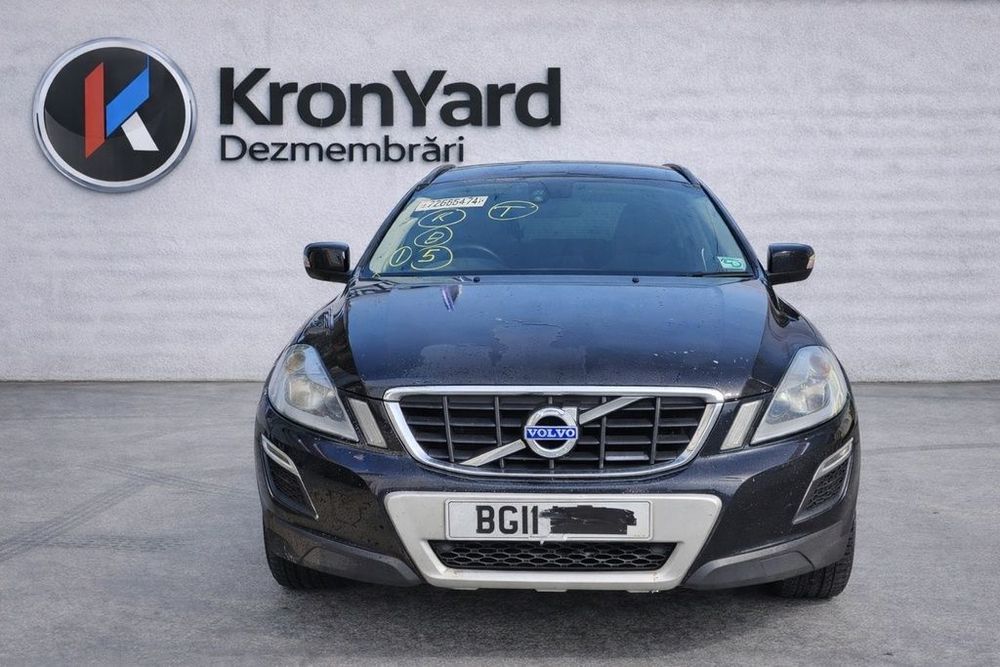 Far Dreapta Volvo XC60 2008 - 2013 SUV 4 Usi (1104) Fara xenon 30763146