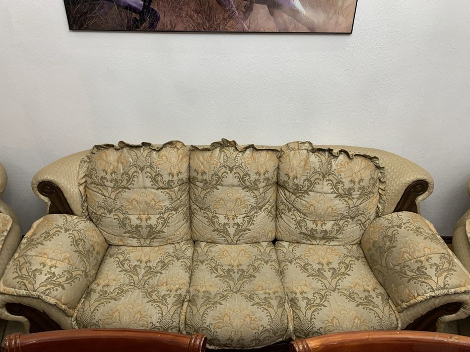 Диван для гостиной