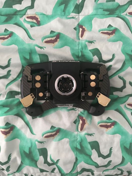 De vanzare volan Fanatec Formula plus wheelbase CSL DD