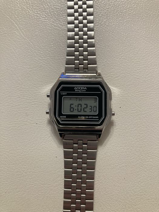 Ceas Adora young line baterie noua