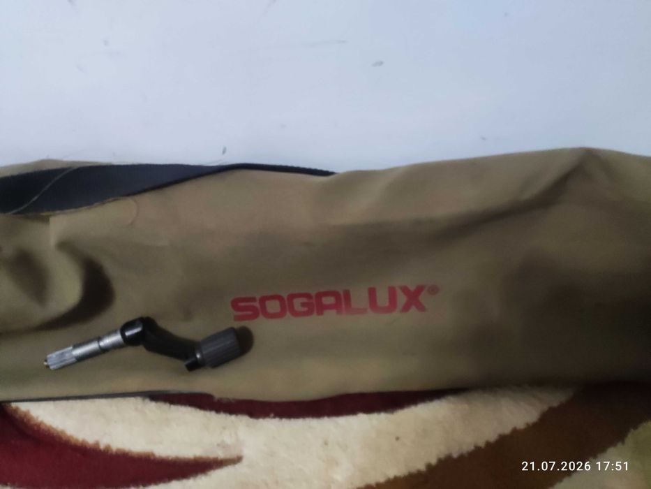 Штатив Sogalux Продам