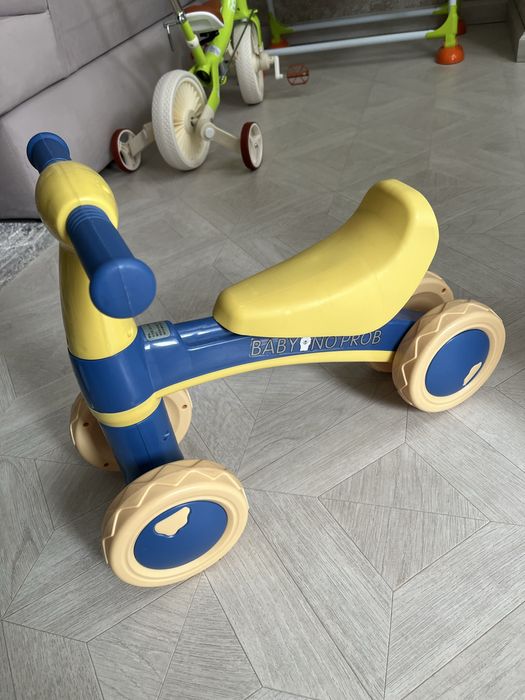 Продам детский беговел