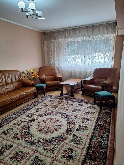 Apartament 3 camere 2 bai 82mp 1982 etaj 6 Scolilor