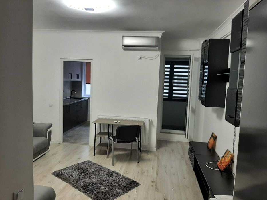 GARSONIERA DE VANZARE, etaj 2din8, str. Tineretului, nr. 17