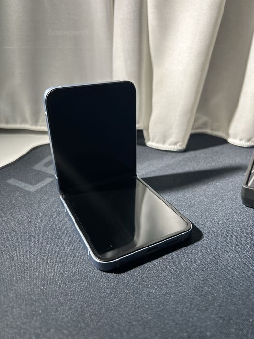 Samsung galaxy z flip 6