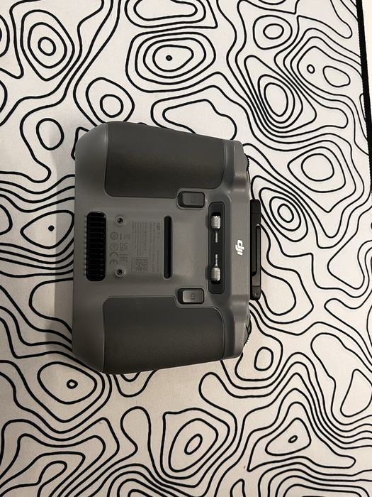 Продам дрон Dji mini 4 pro