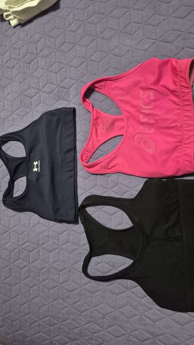 Дамски спортни бюстиета