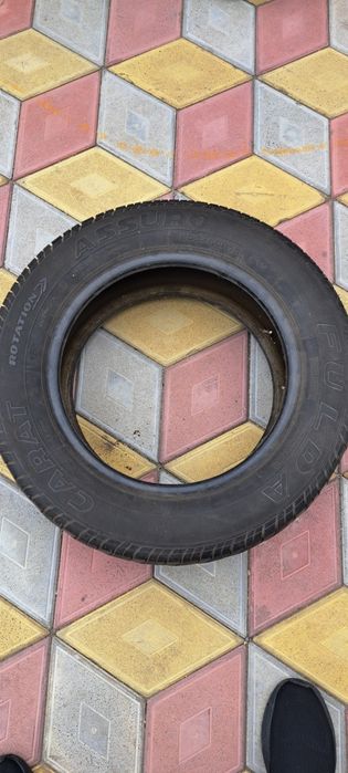 Шина колесо на запаску