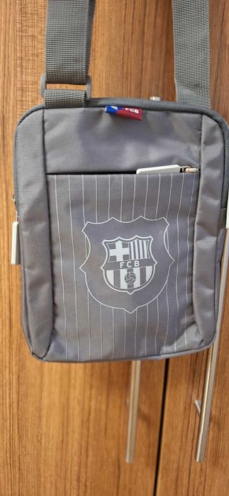 Чантичка през рамо Барселона