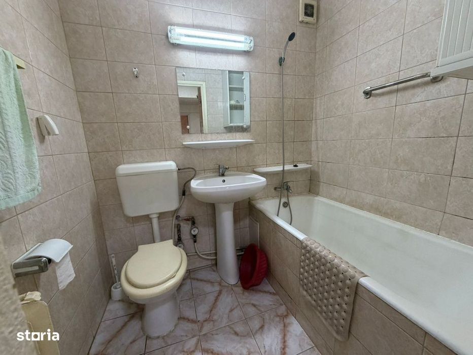 Apartament 4 Camere/ Berceni/ Parcare