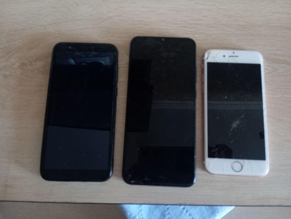 Телефоны на запчасти