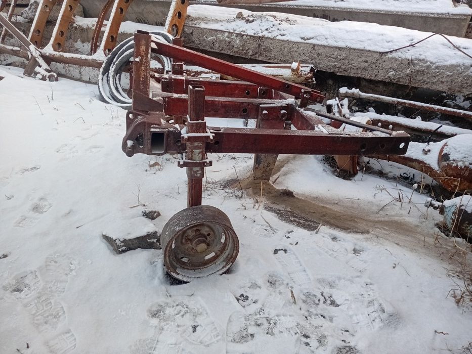 Продам трактор мтз 80 и плоскарез