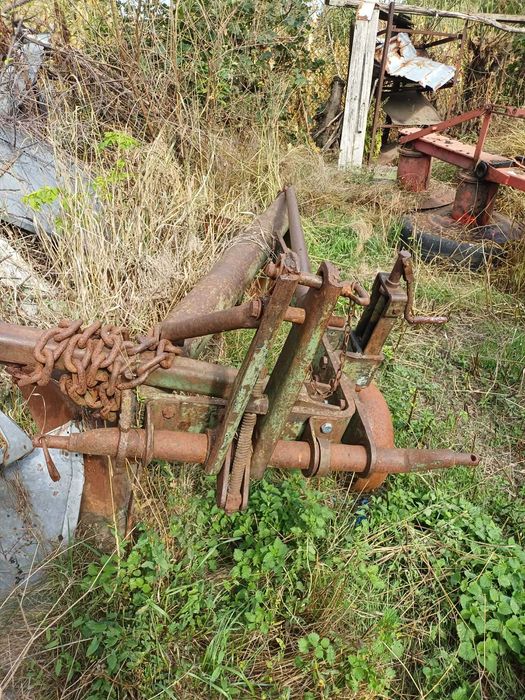 Vand tractor si utilaje agricole Ripiceni jud. Botosani
