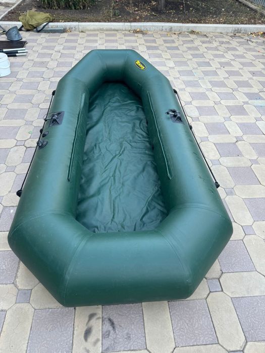 Продам лодку Инзер 2.80 пвх