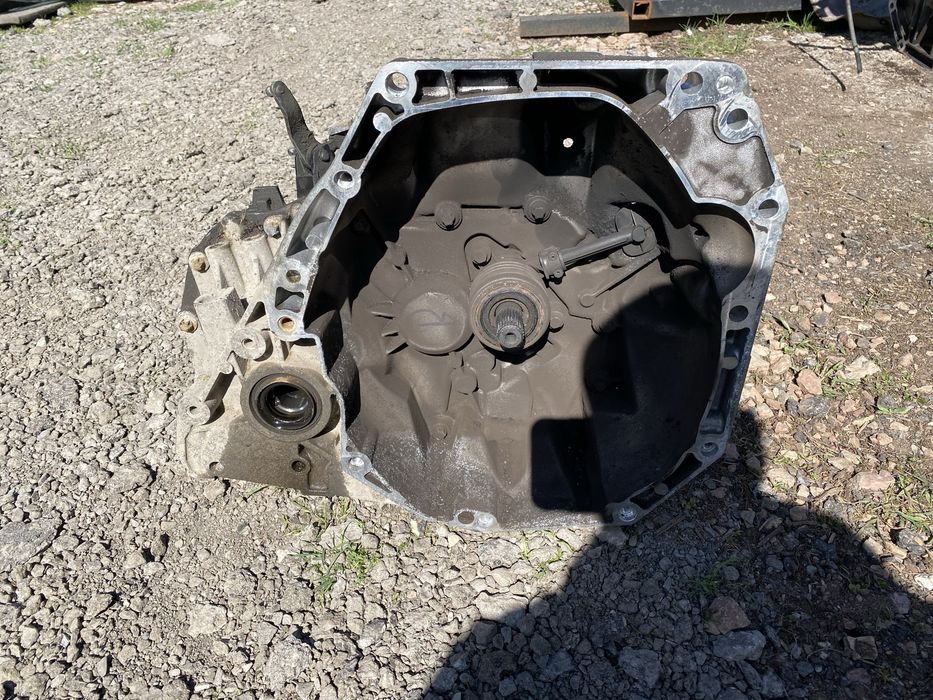 Скоростна кутия за Nissan Qashqai 1.6/114hp/J10