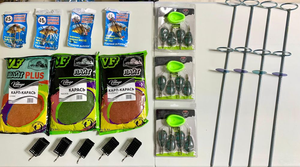 Удочки, спиннинги, сумки, кресло.